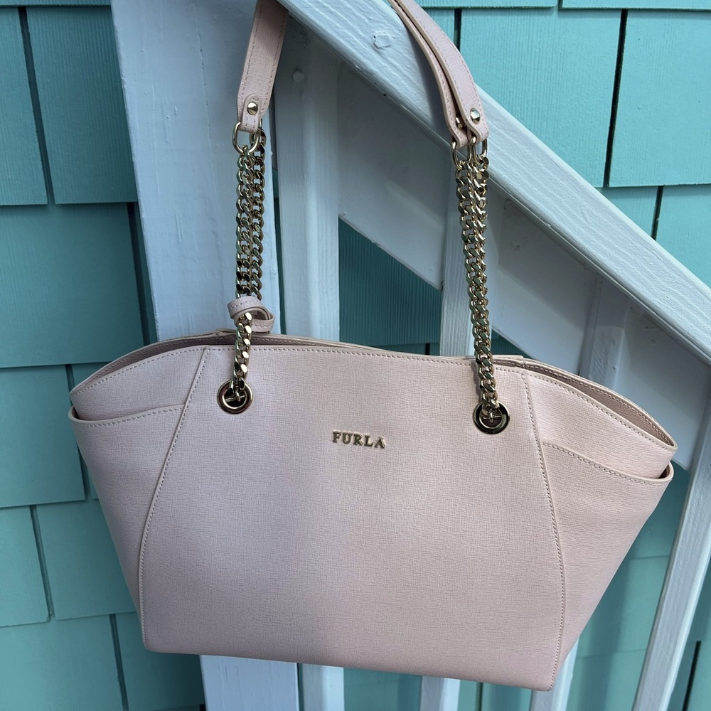 Authentic Furla Julia Tulip saffiano leather Tote in beautiful condition.